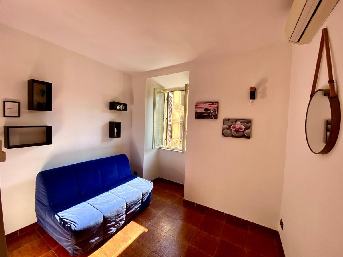 Apartment Arenula Рим Екстер'єр фото