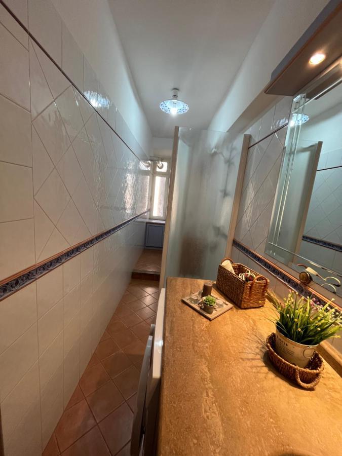 Apartment Arenula Рим Екстер'єр фото